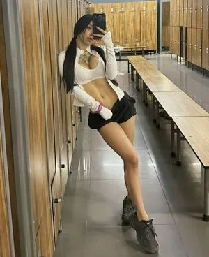 lyna_com content