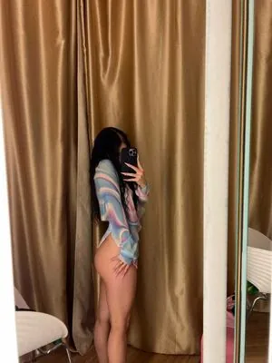 lyna_com content