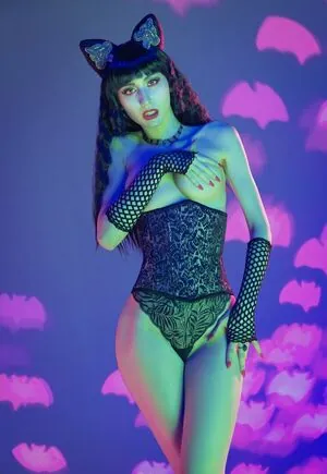 Lauren DeLorean content