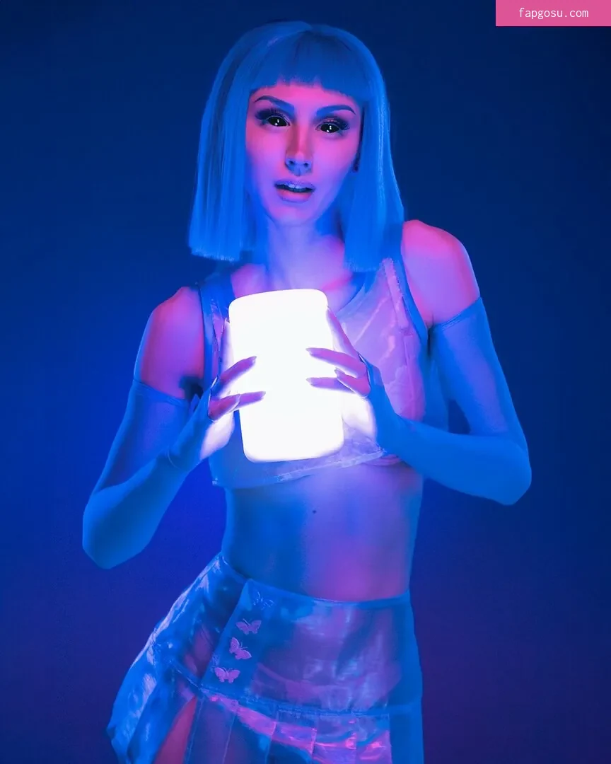 Lauren DeLorean