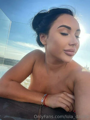 lola_dazzle content