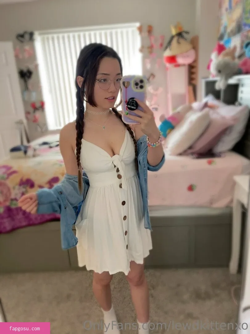 Lewdkittenxo