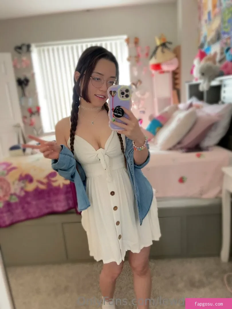 Lewdkittenxo