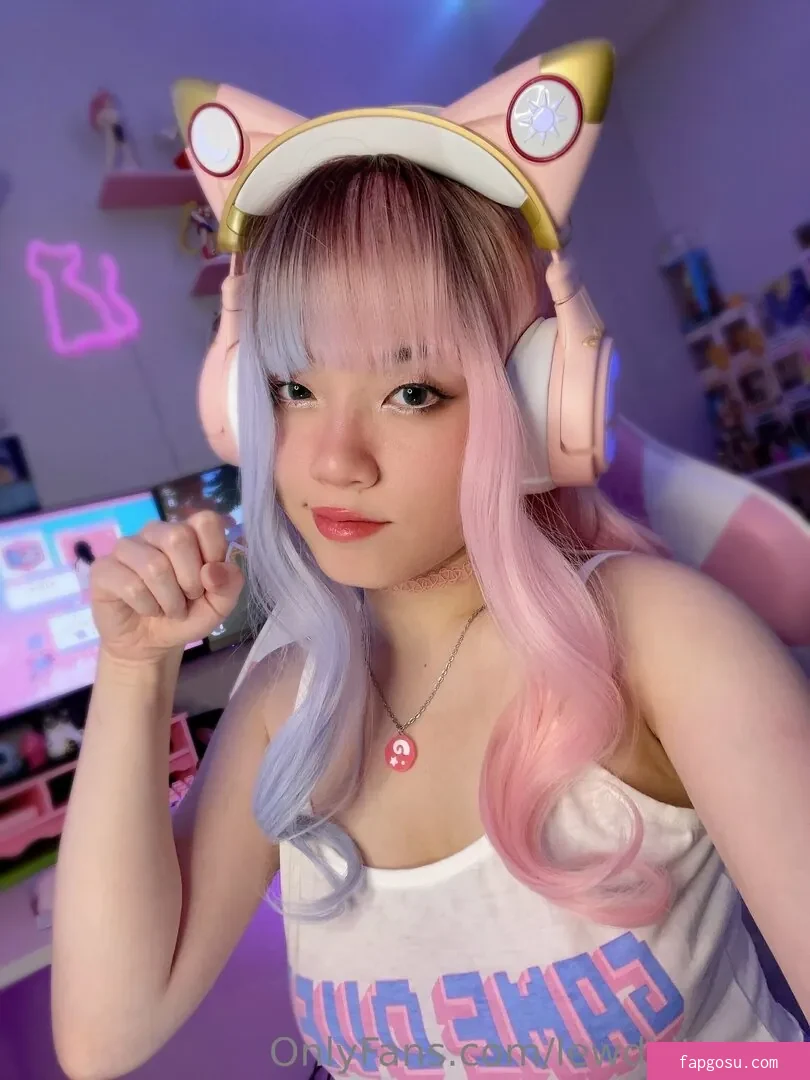 Lewdkittenxo