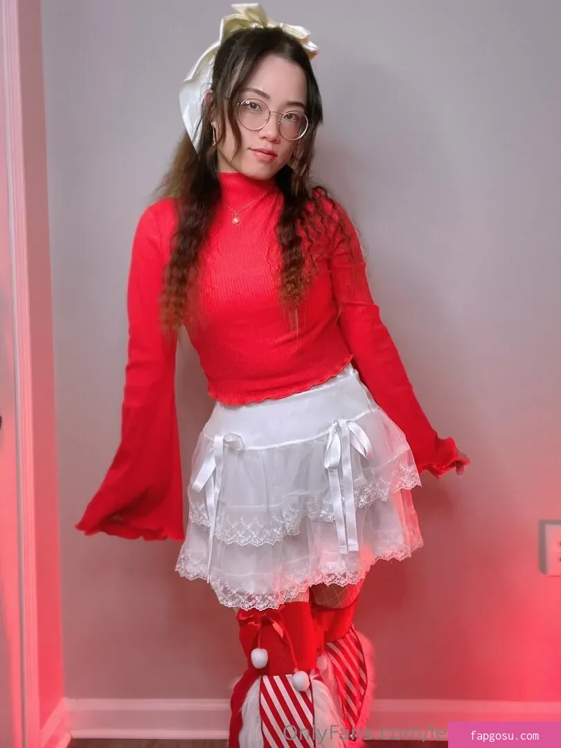 Lewdkittenxo