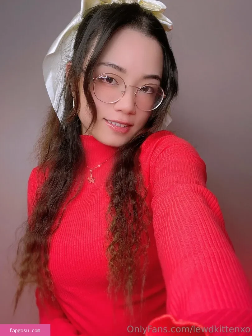 Lewdkittenxo