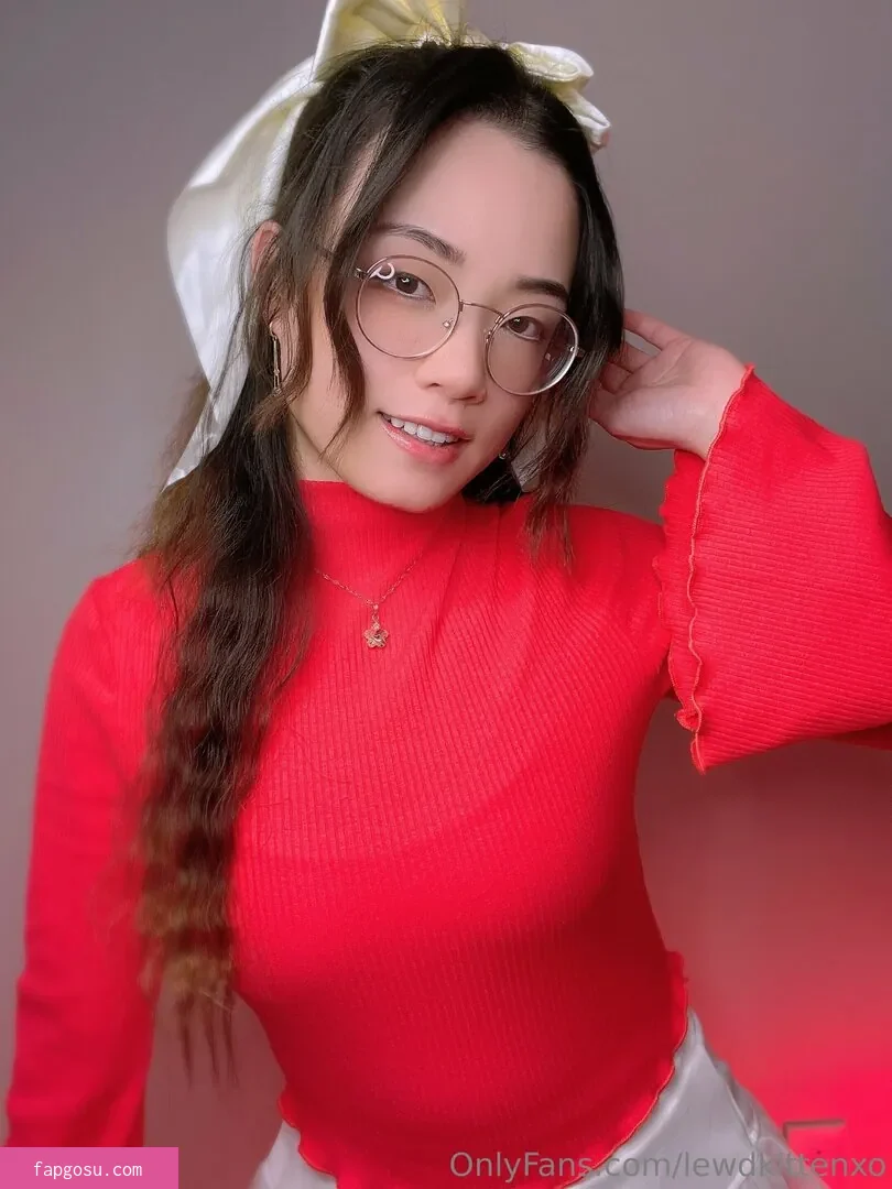 Lewdkittenxo