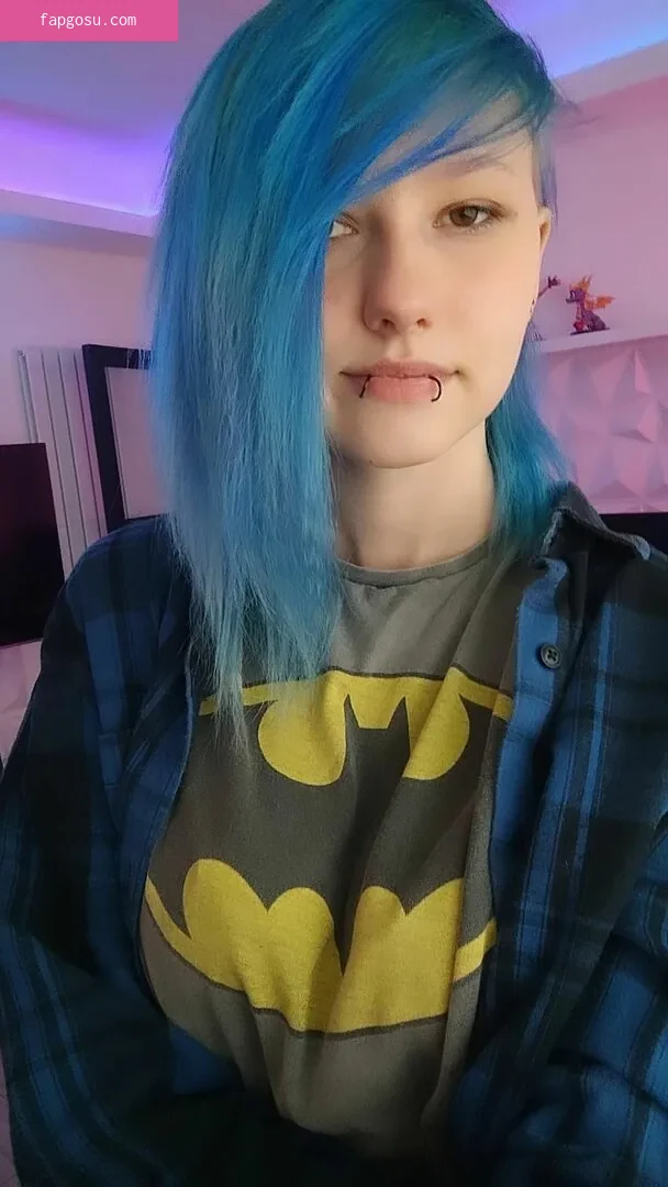 little_emo_kitten