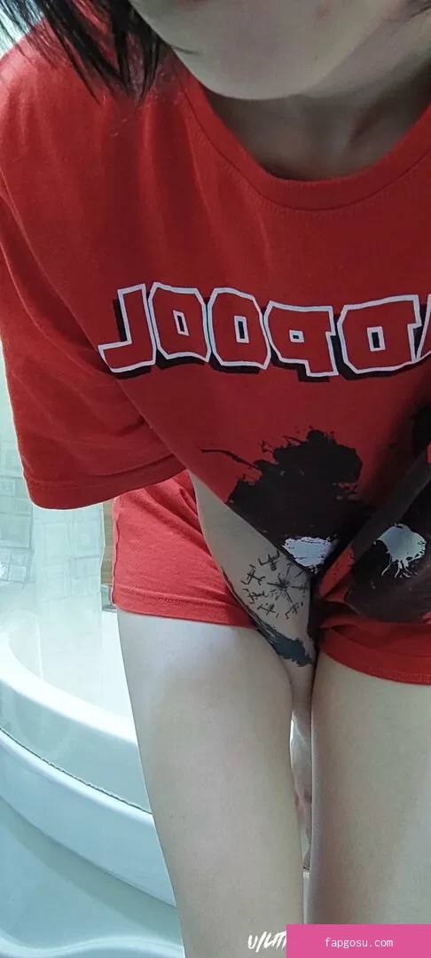 little_emo_kitten