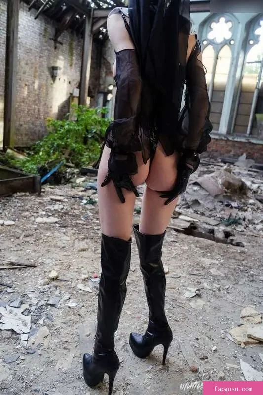 little_emo_kitten