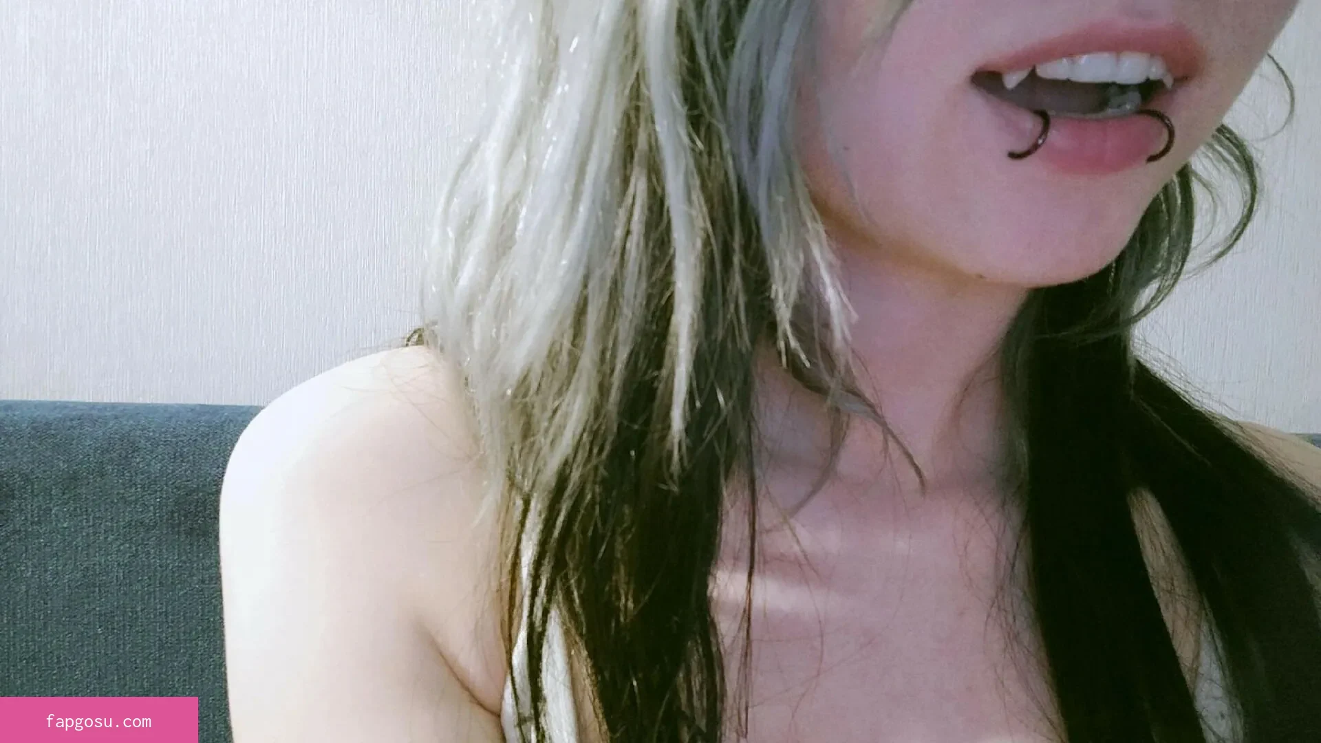 little_emo_kitten