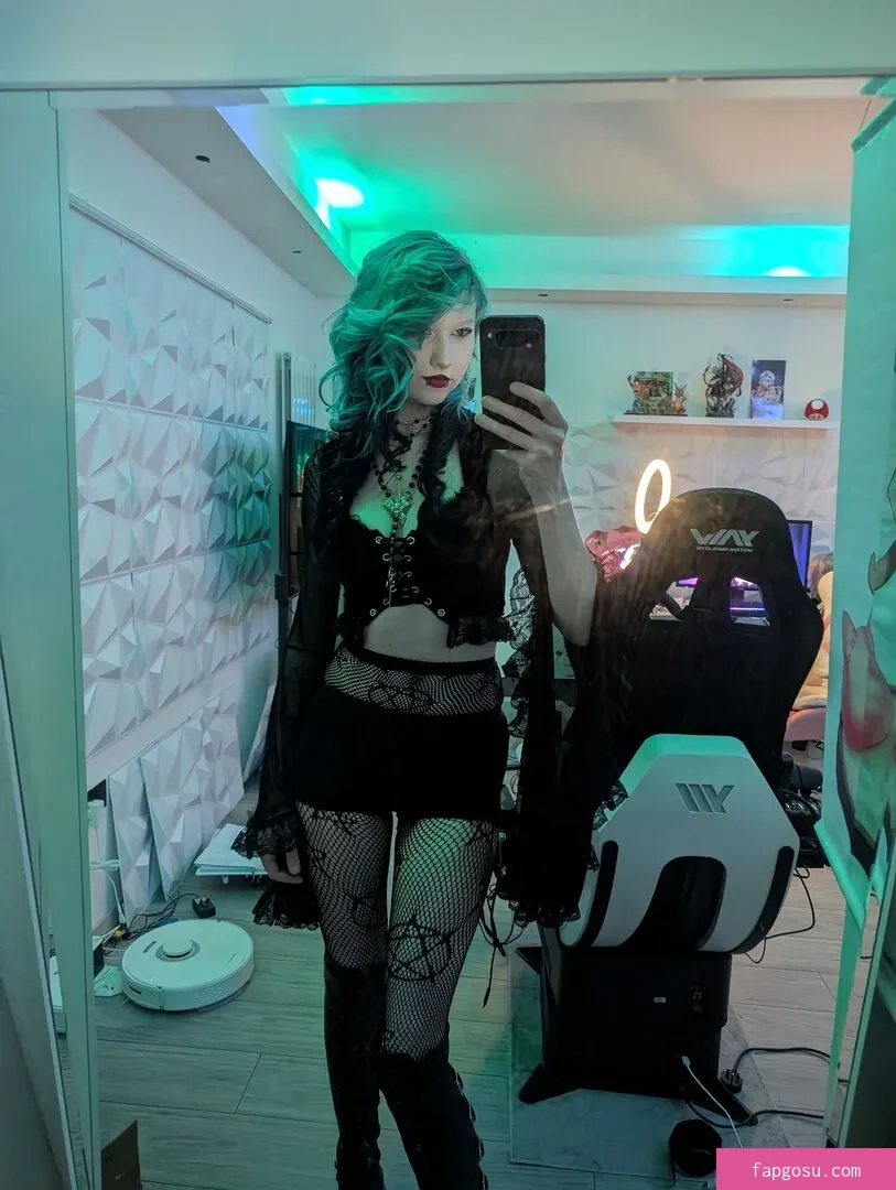 little_emo_kitten - Photo #2007