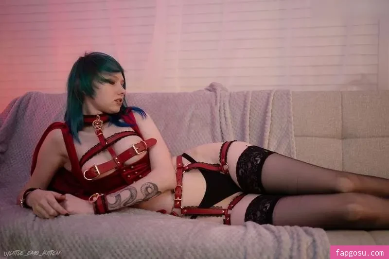 little_emo_kitten