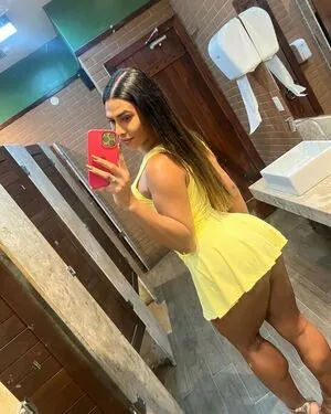 Lia Ferraz ???? content