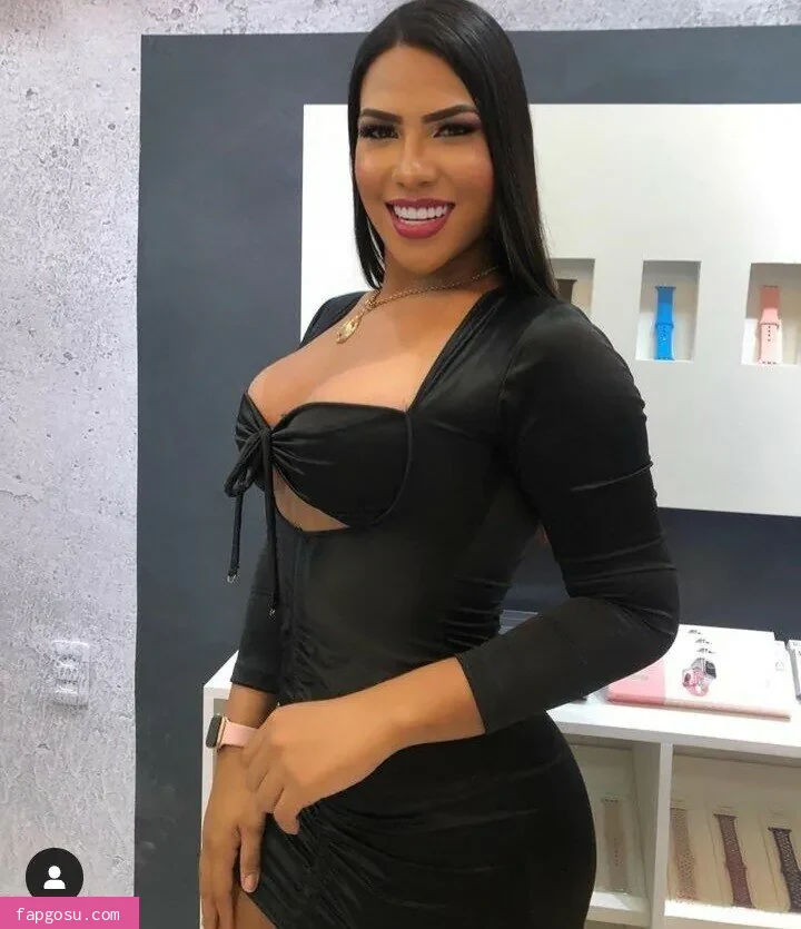 Lia Ferraz ????