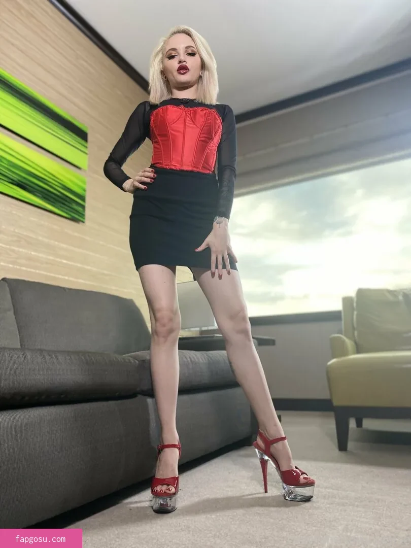 Lola Fae