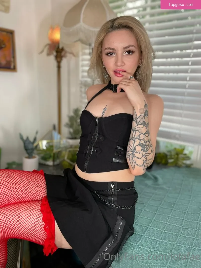 Lola Fae