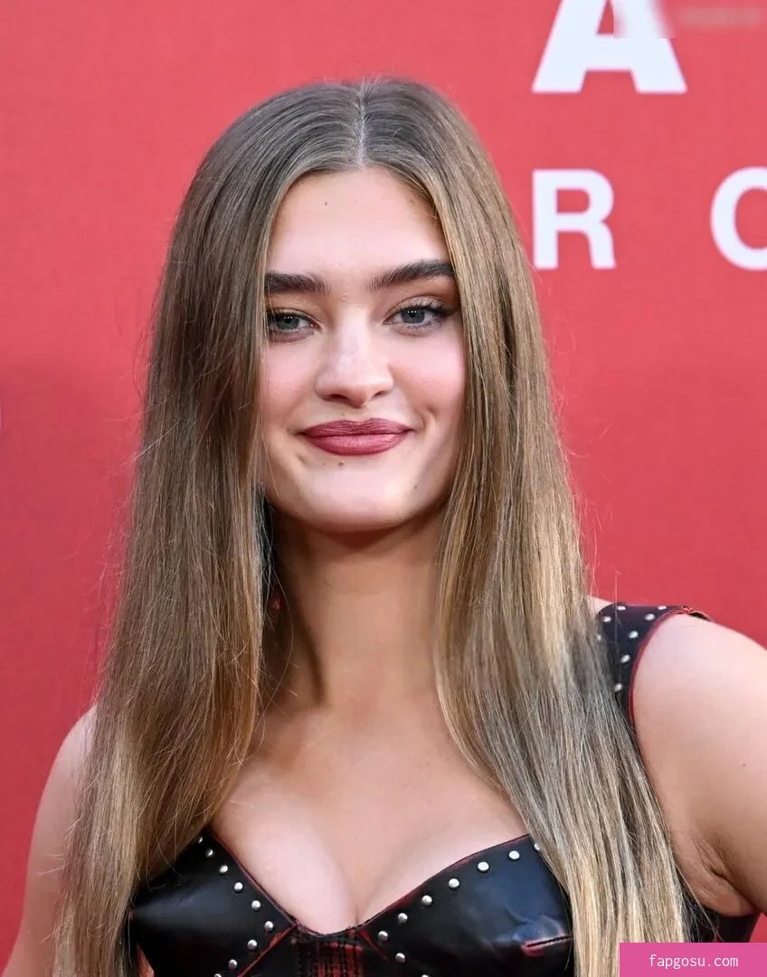 Lizzy Greene