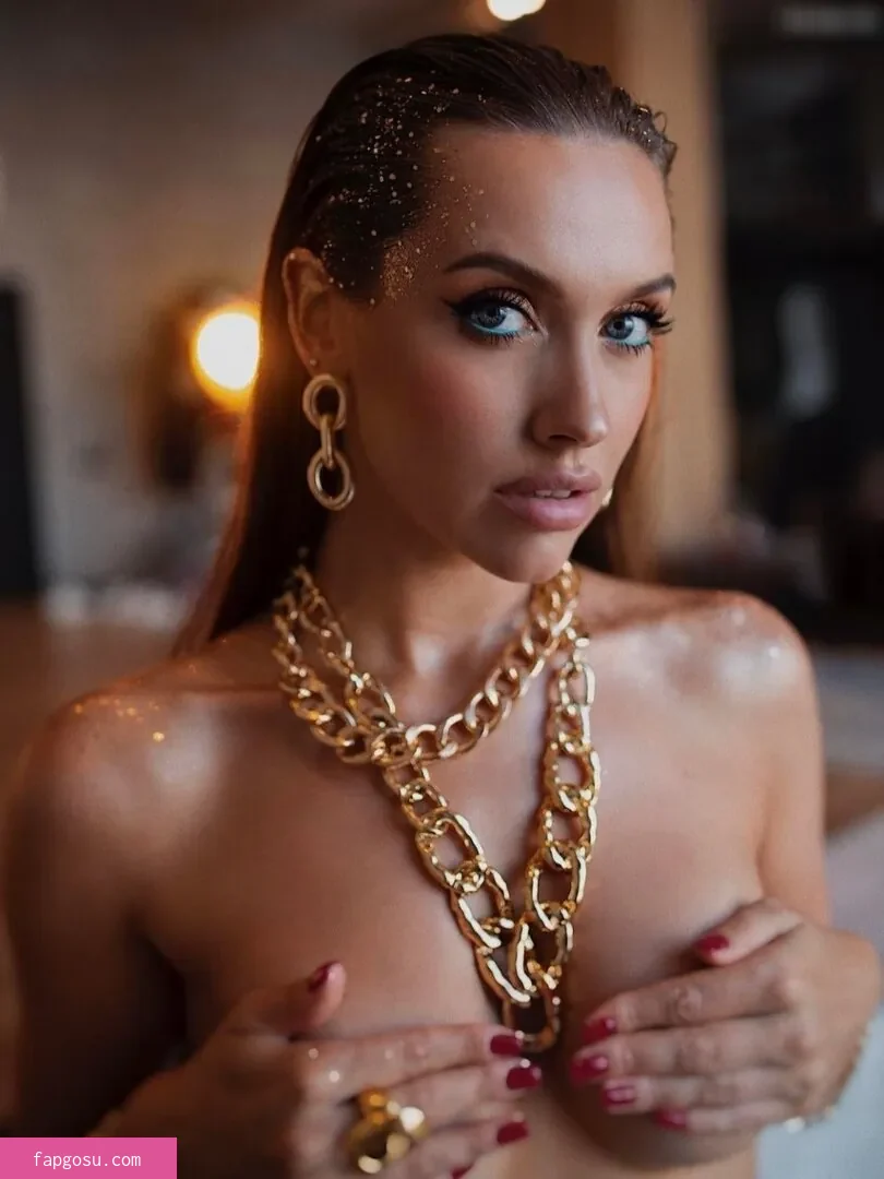 Luxury Girl