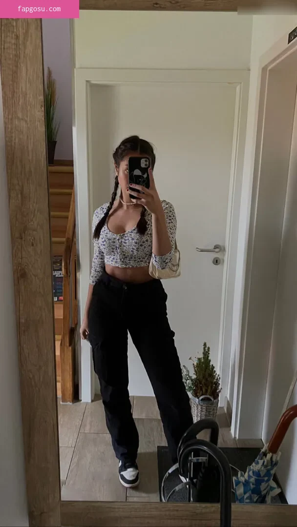 Lara Held