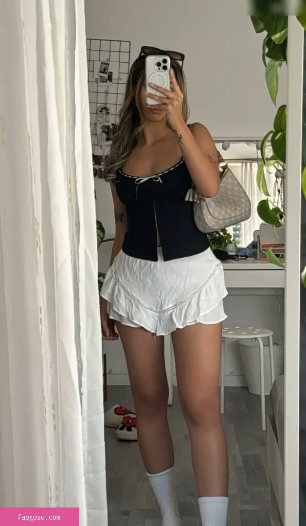 Lara Held