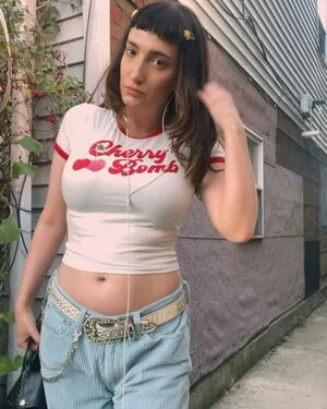 Liz Harvey content