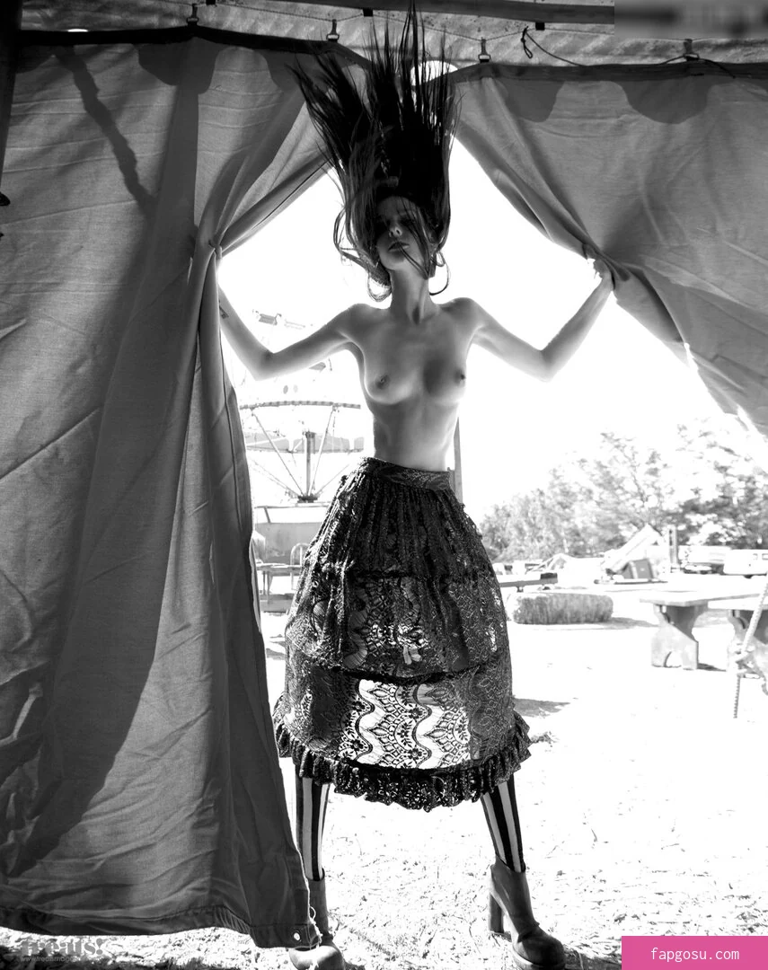 Lydia Hearst
