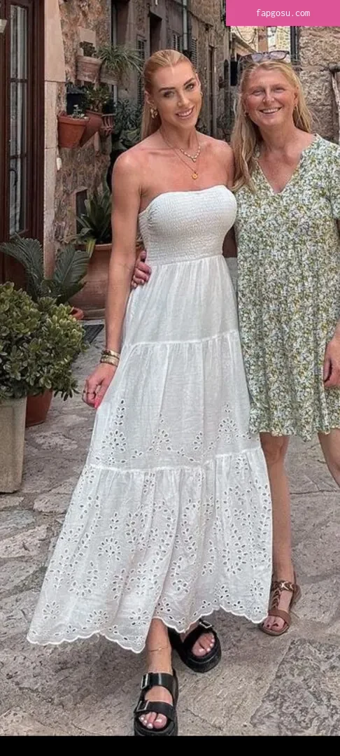 Laura Joelle