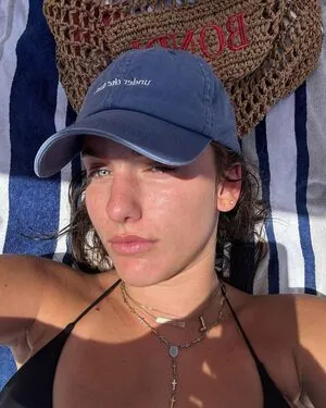 LAURA @lauramjj content