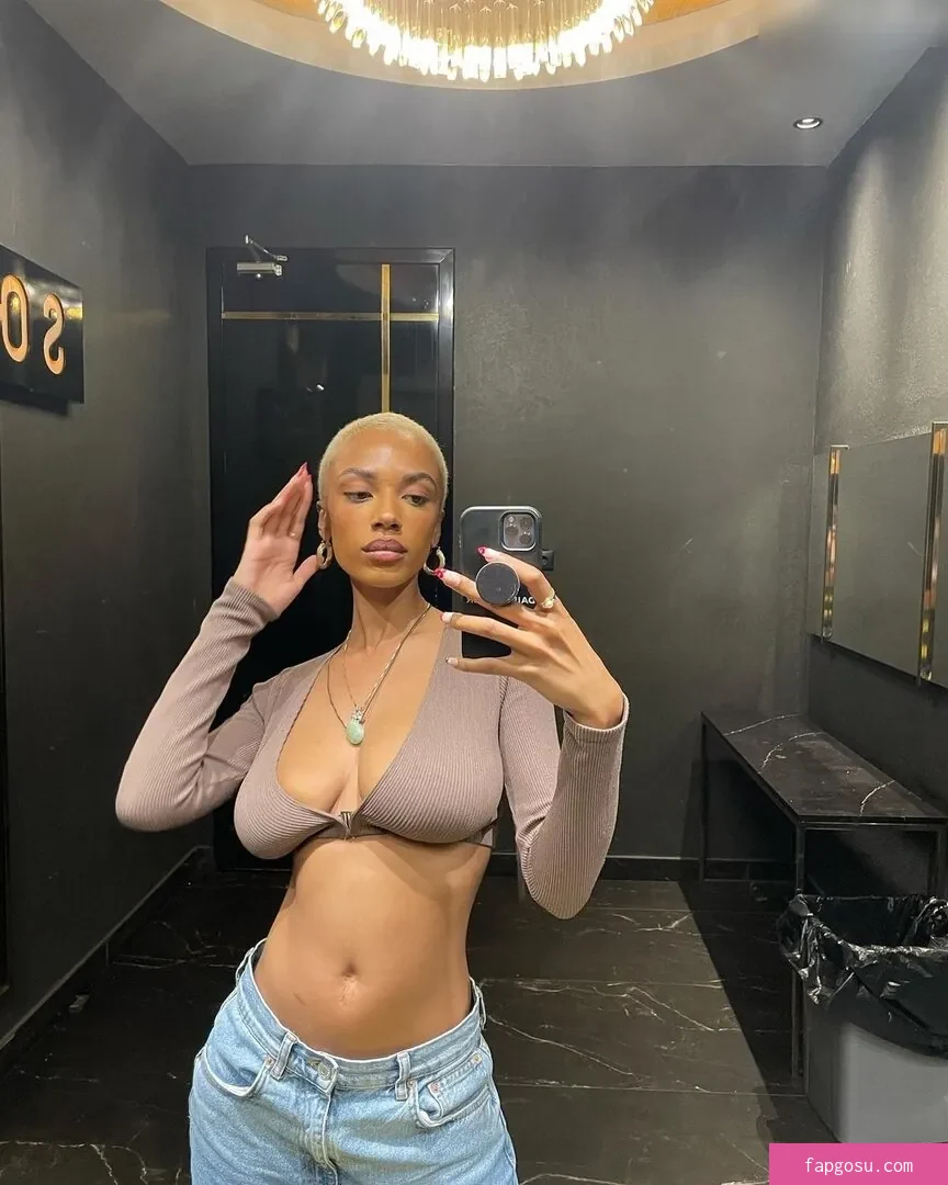 Layla (Laila Darboe)