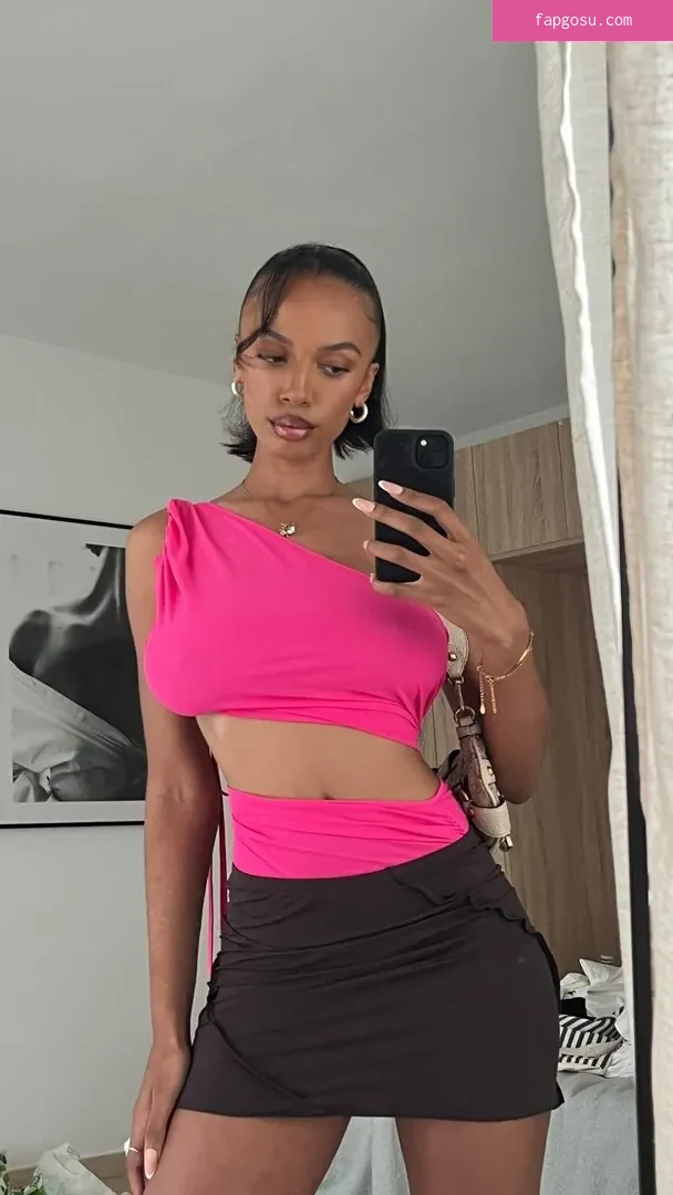 Layla (Laila Darboe)