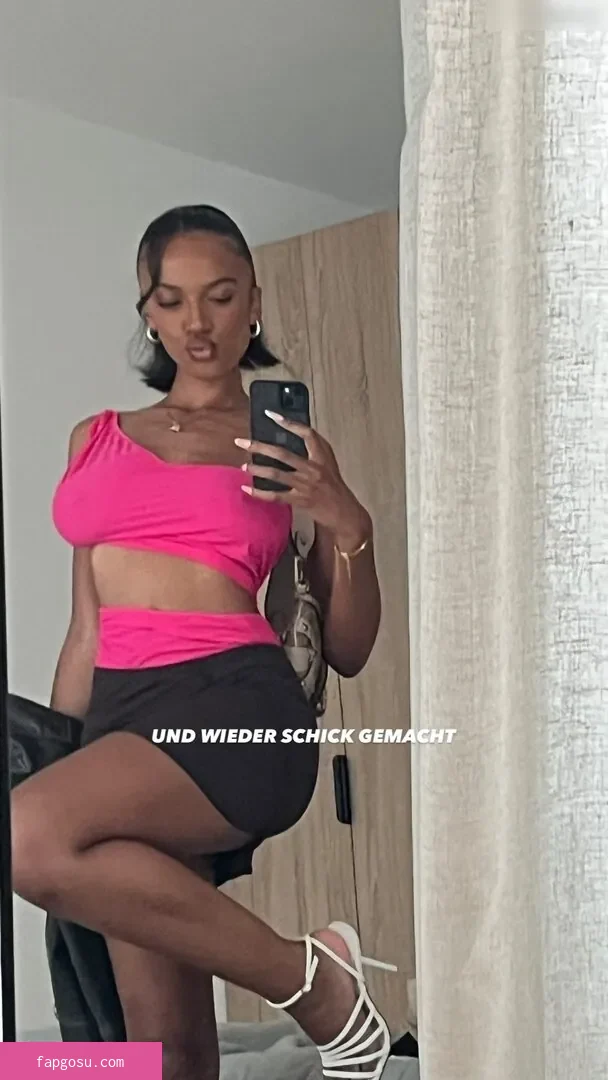 Layla (Laila Darboe)