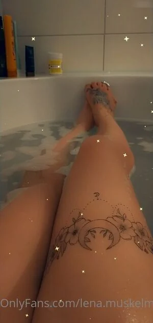 Lena Muskelmenschlein content