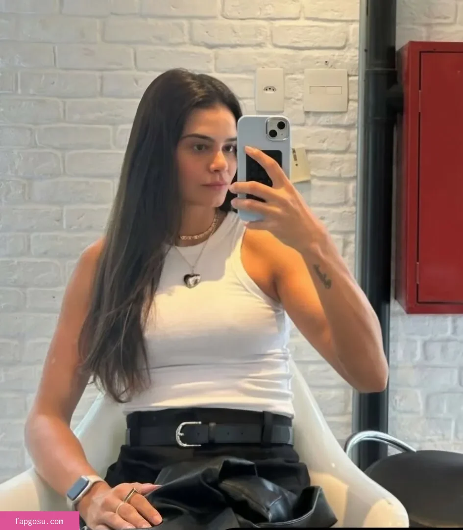 Lara Nobre
