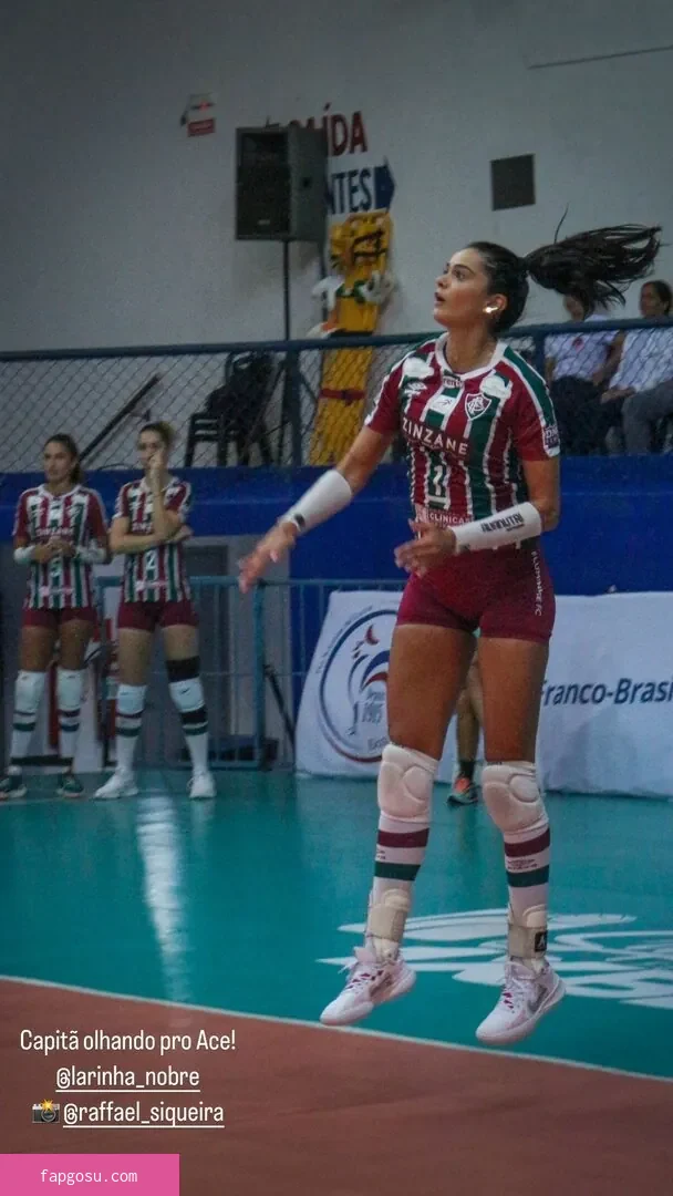 Lara Nobre