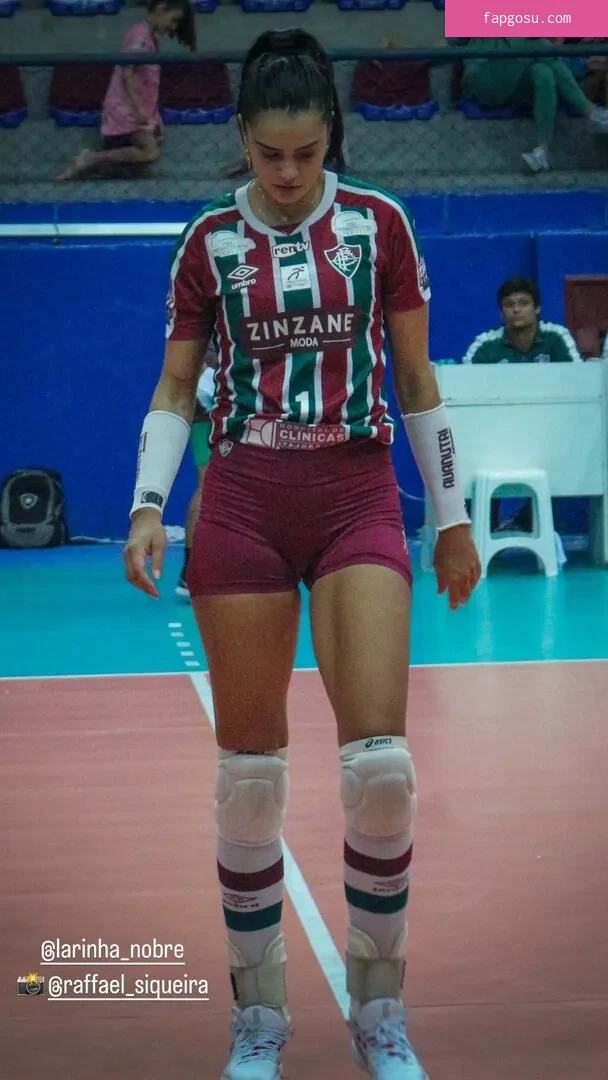 Lara Nobre