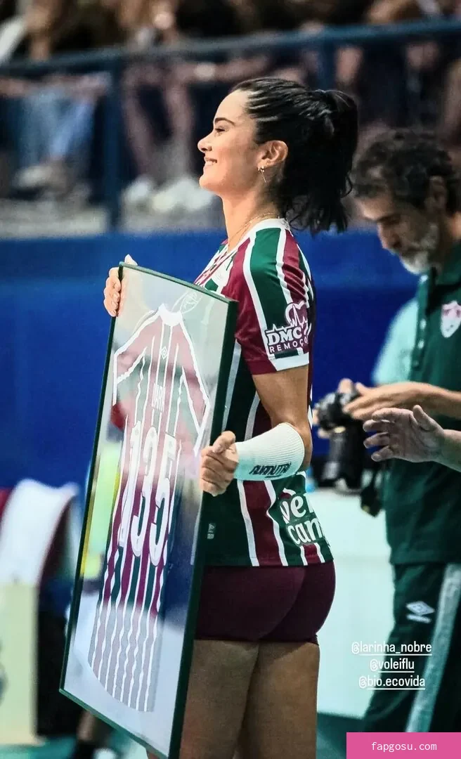 Lara Nobre