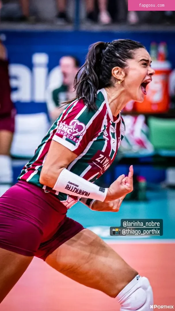 Lara Nobre