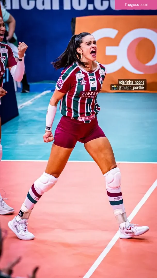 Lara Nobre