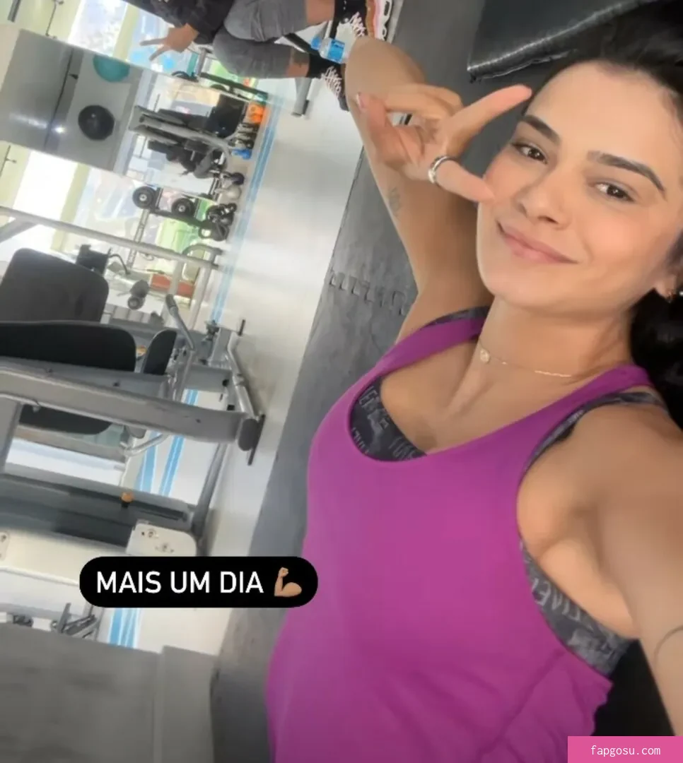 Lara Nobre