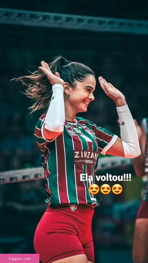 Lara Nobre