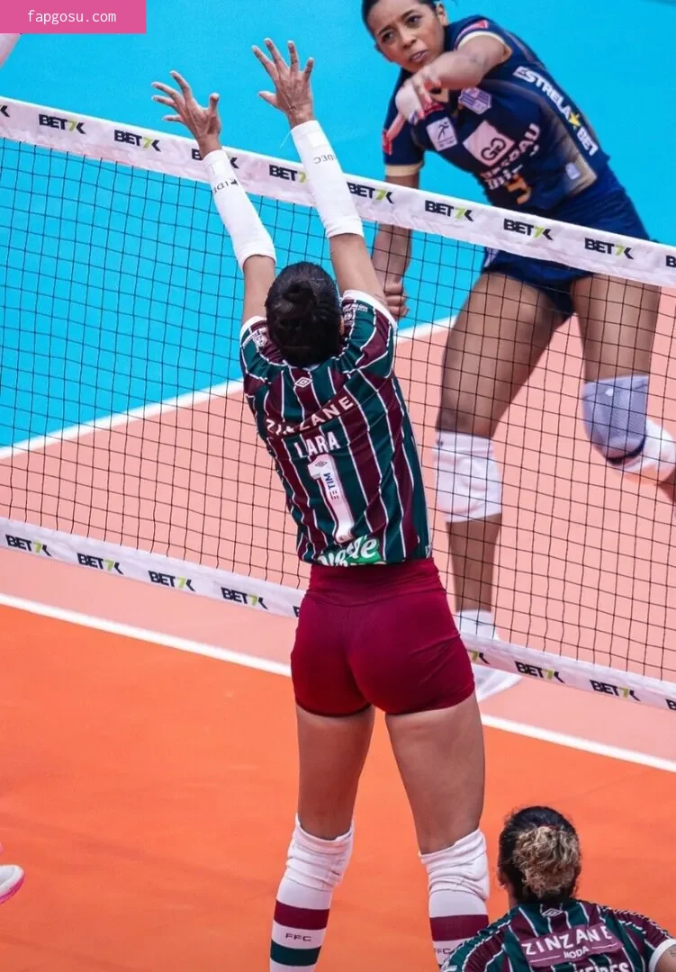Lara Nobre