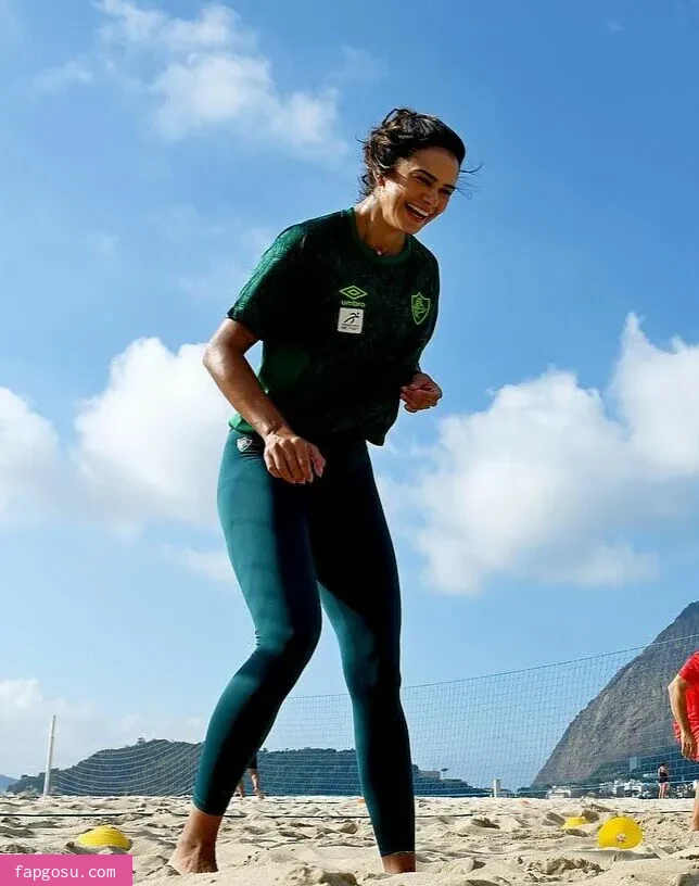Lara Nobre