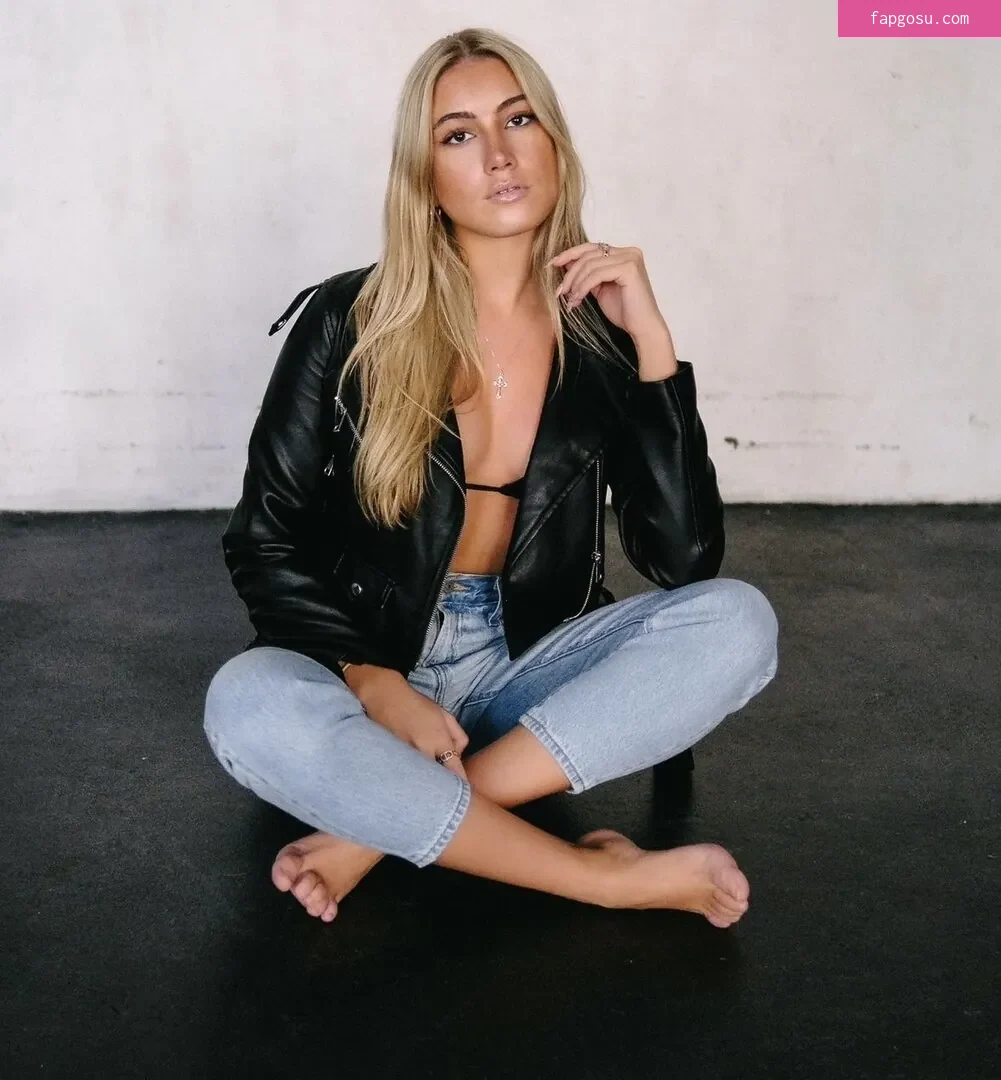 Larissa Oberste