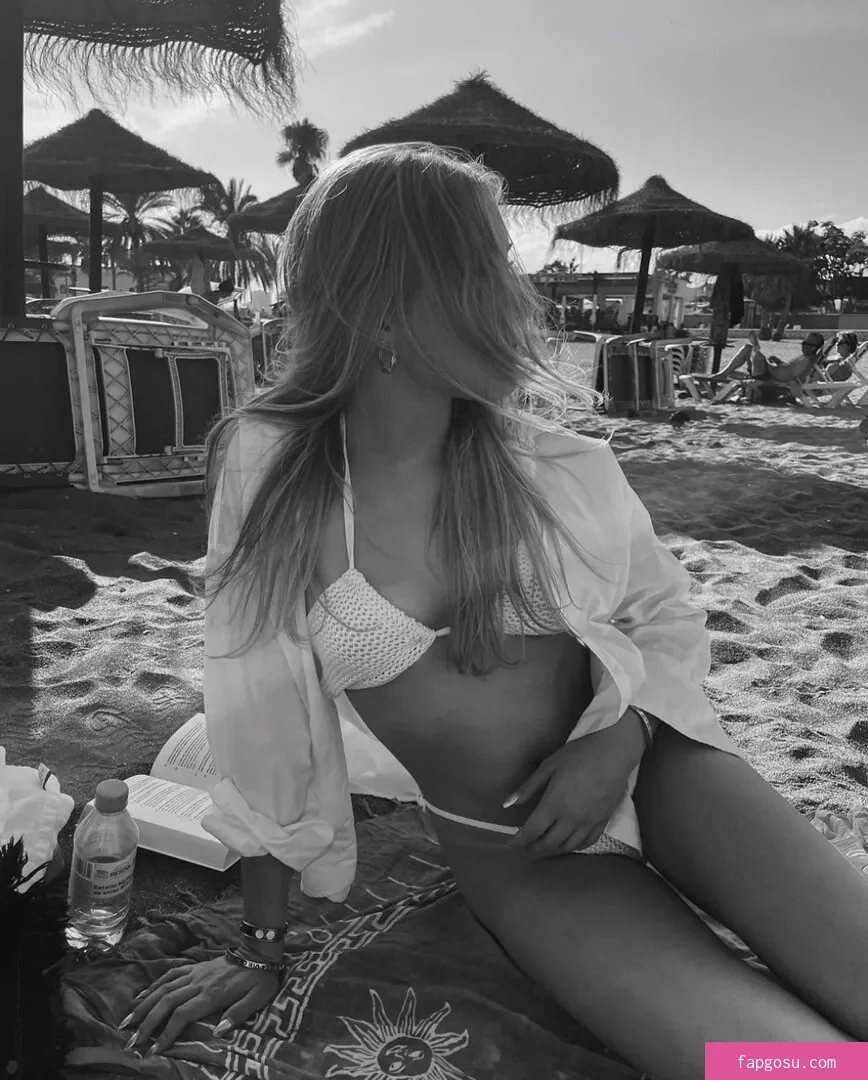 Larissa Oberste
