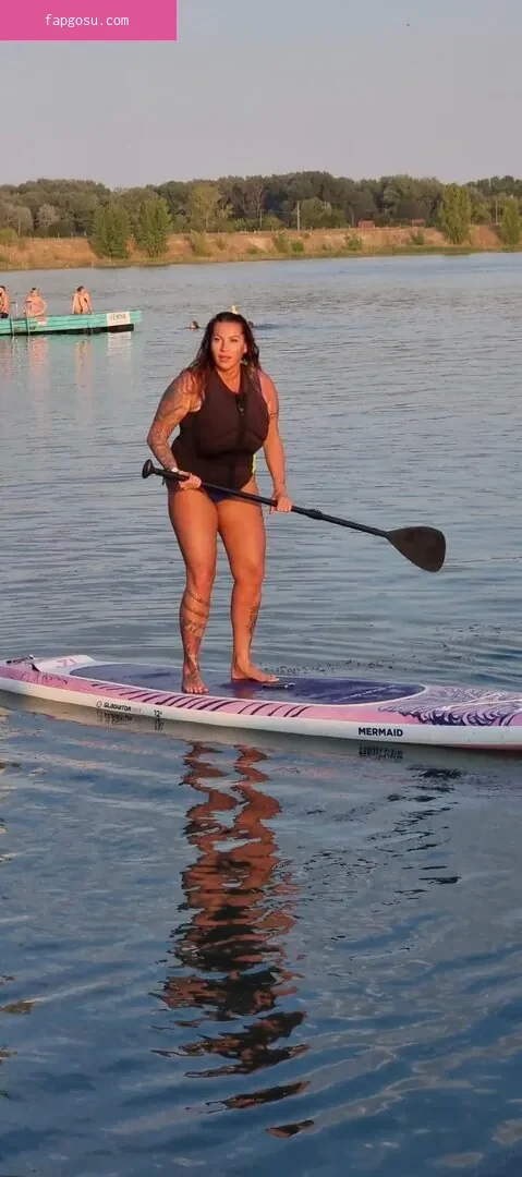 Laura Orsolya