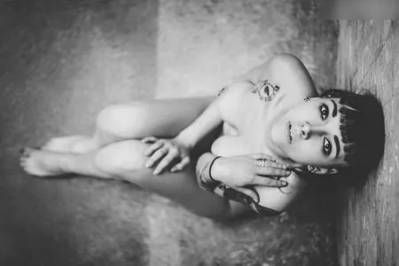 Leah Obscure