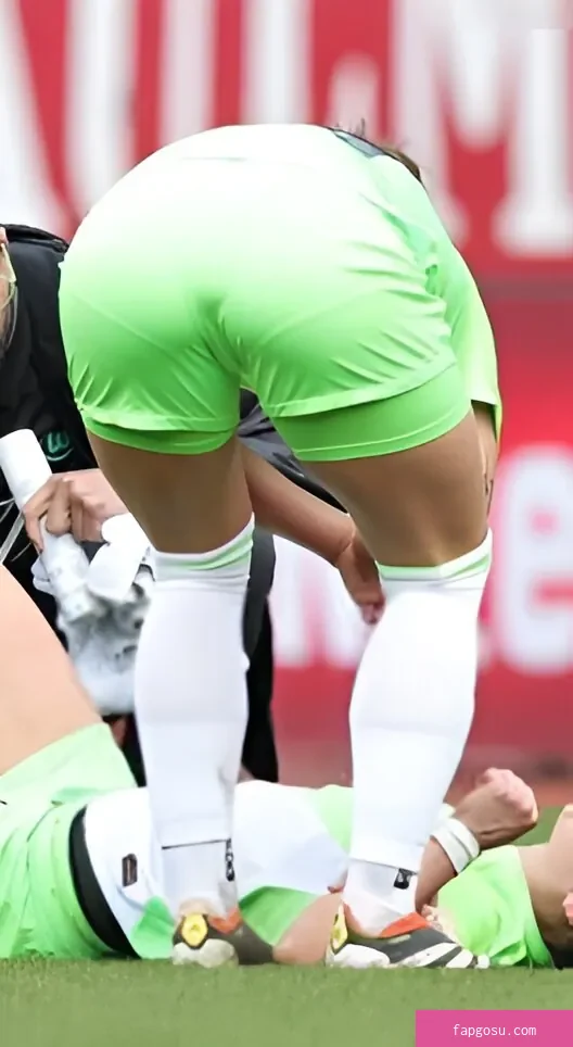 Lena Oberdorf