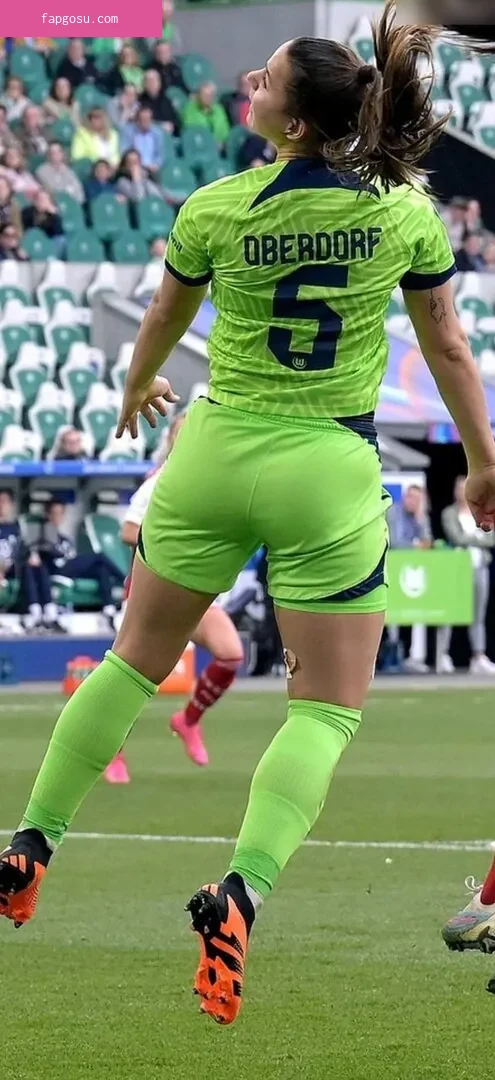 Lena Oberdorf