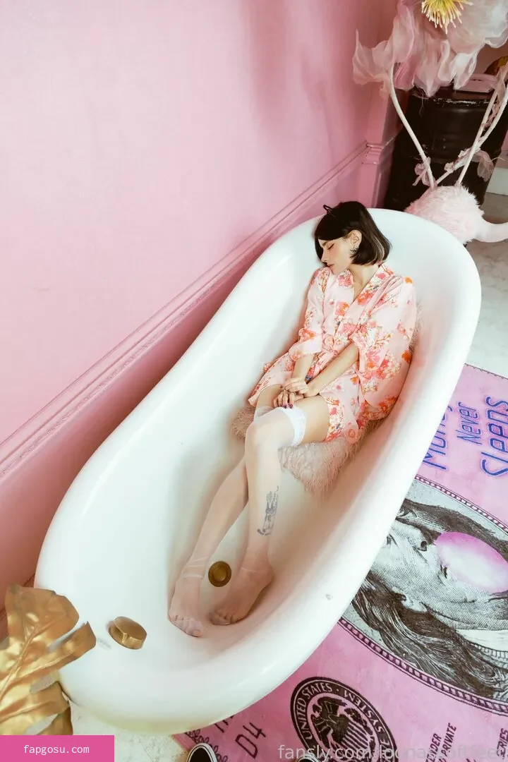 loonassoftfeet